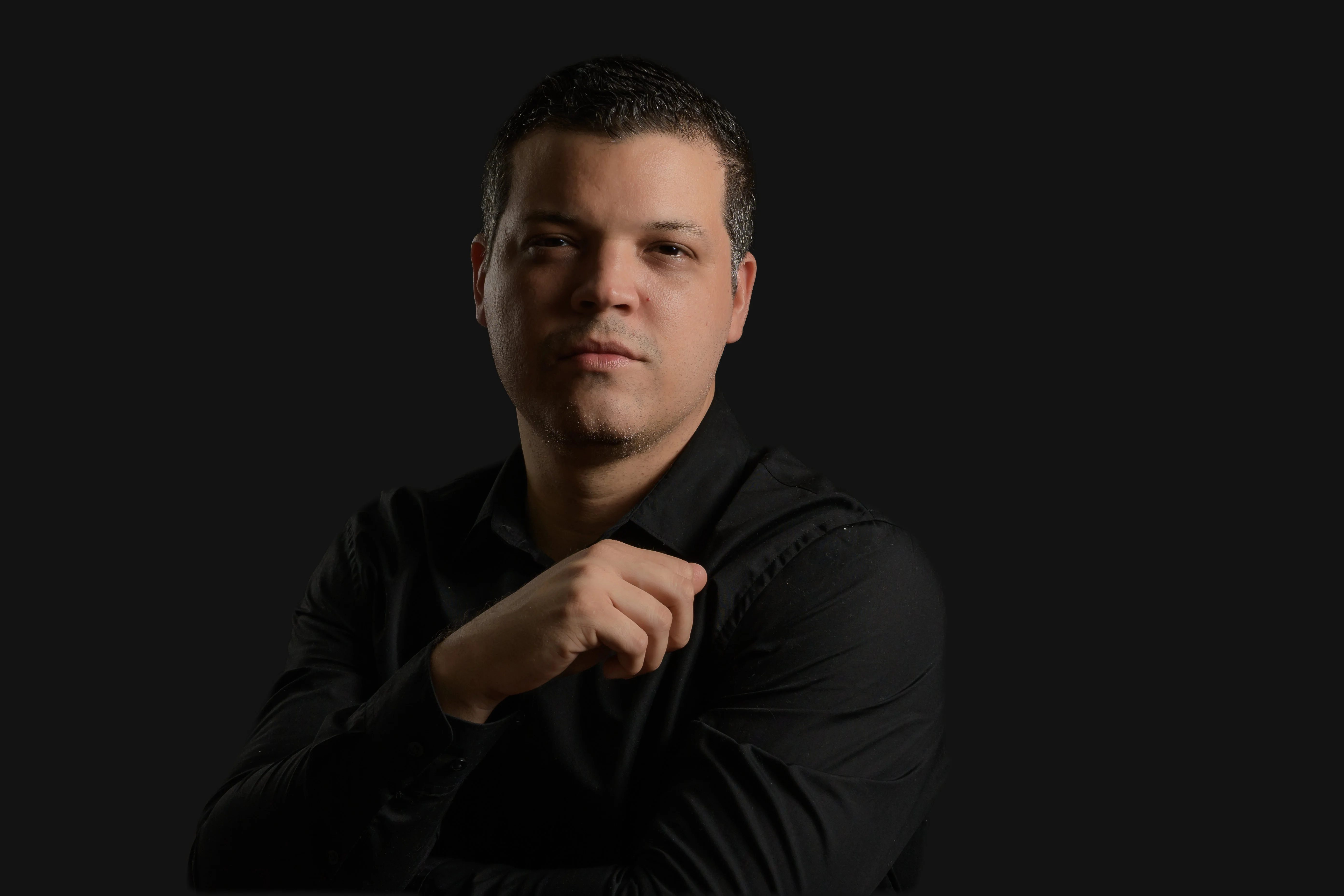Retrato profesional del fotógrafo carlos delbarre
