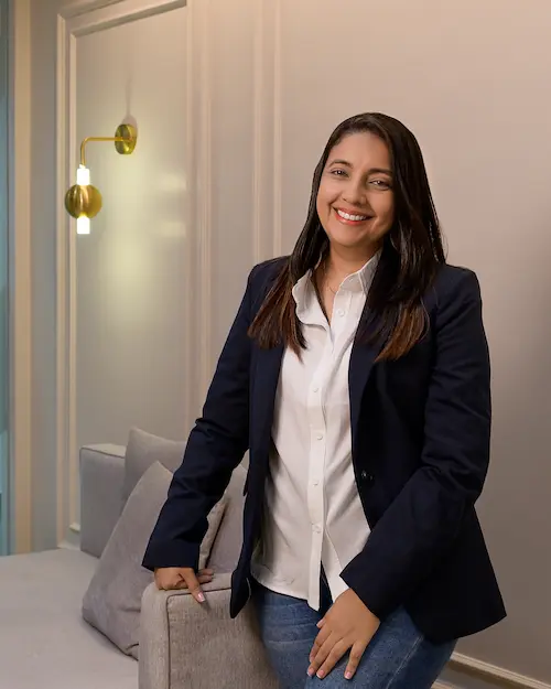 perfil-profesional/carrousel/dr-karen-torres-100